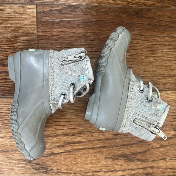 Sperry 6M Kids Gray Rain Boots - Picture 2 of 4